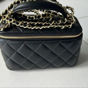 Black Quilted Chain Shoulder Bag